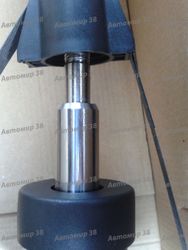 G32152L Стойка амортизационная | перед лев |