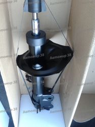 G32152R Стойка амортизационная | перед прав |