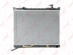 RB1082 Радиатор охлаждения двигателя